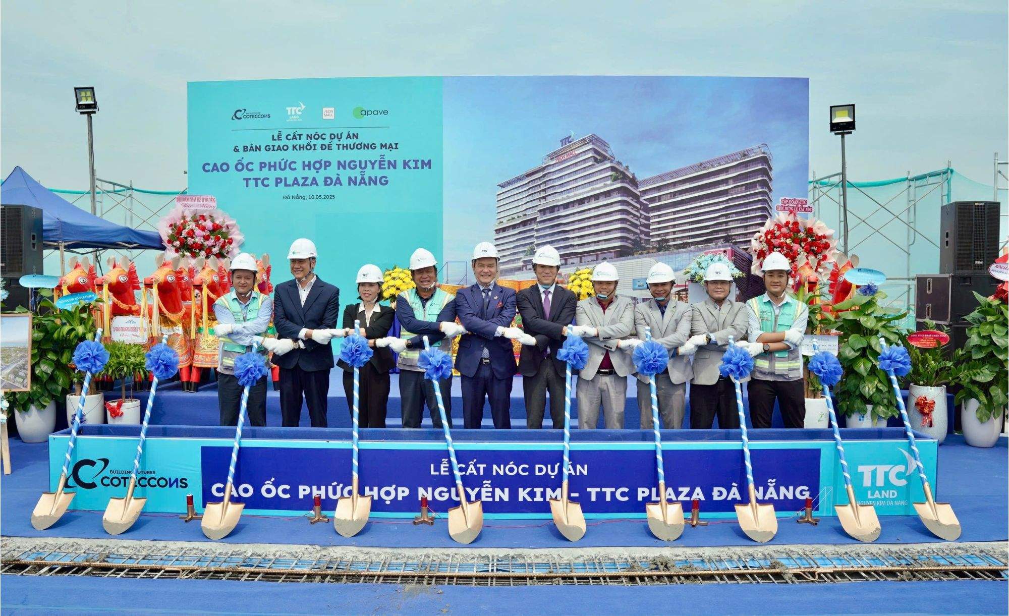 4e6f9739-40f3-4ff4-a63d-50fc4d84abab.jpg
